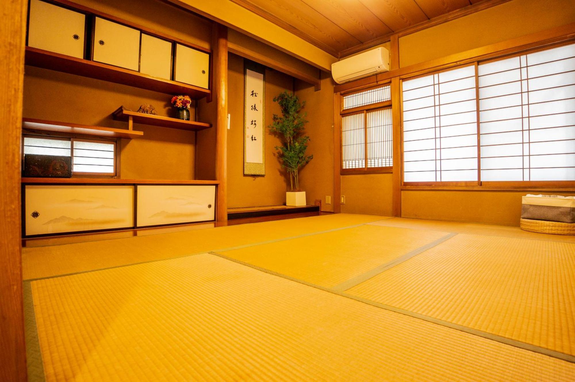 Family Or Business Travel 20 Percent Off 20 Guests 144Sqm Free Ikebukuro Shuttle 2 Kitchens Bathrooms 4 Bedrooms Tokió Kültér fotó